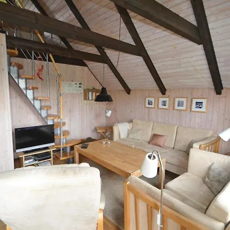 3 Bedroom Beautiful In Glesborg Bønnerup Strand
