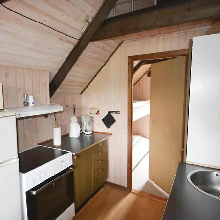 3 Bedroom Beautiful In Glesborg *